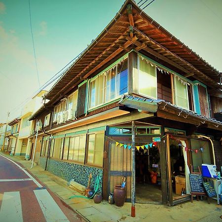 Minatoya Guesthouse Iki Bagian luar foto