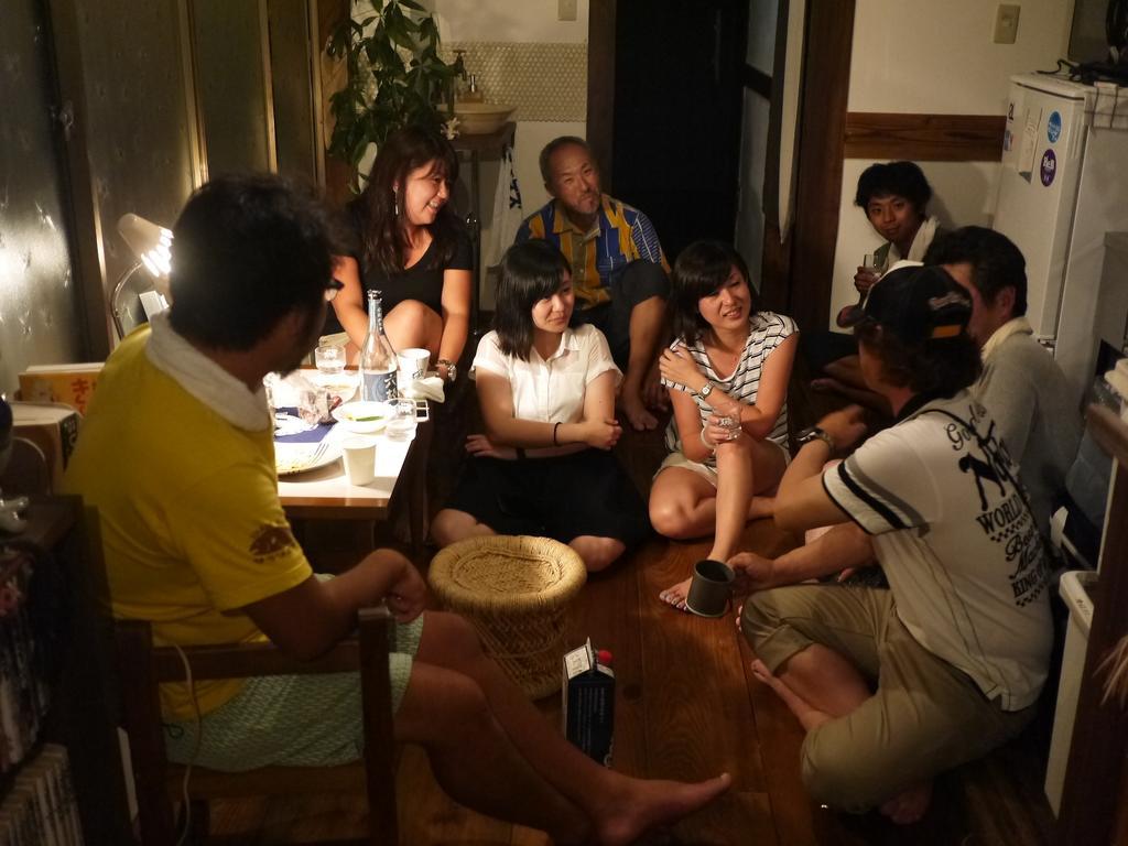 Minatoya Guesthouse Iki Bagian luar foto